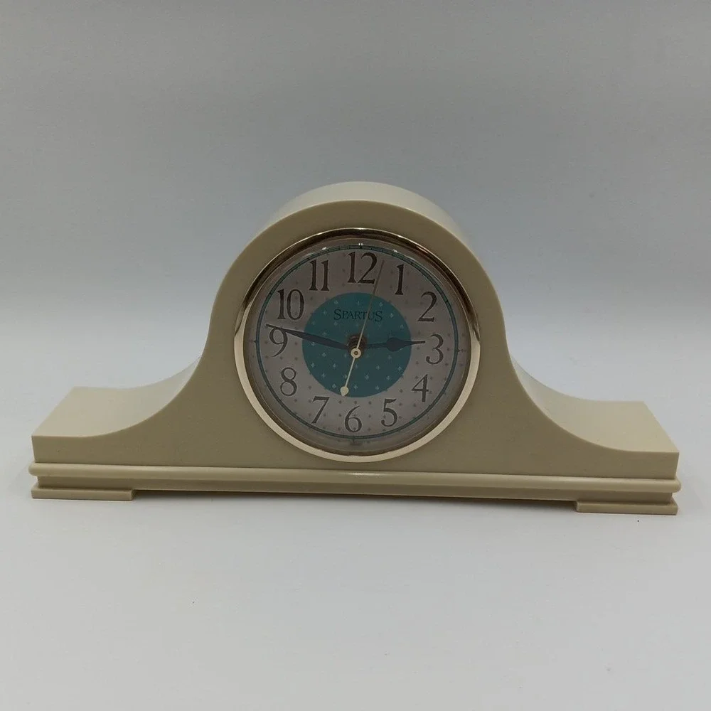 VTG Spartus Beige Mantle Clock #5228 Plastic USA WORKS 14x6.5